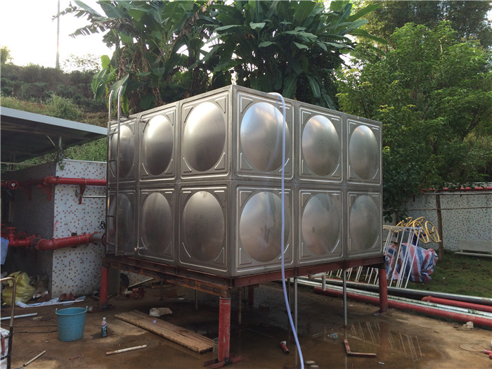 日常使用不銹鋼組合式水箱需要注意的問(wèn)題