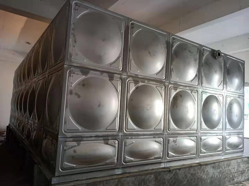 關于不銹鋼水箱蓄水的幾點建議